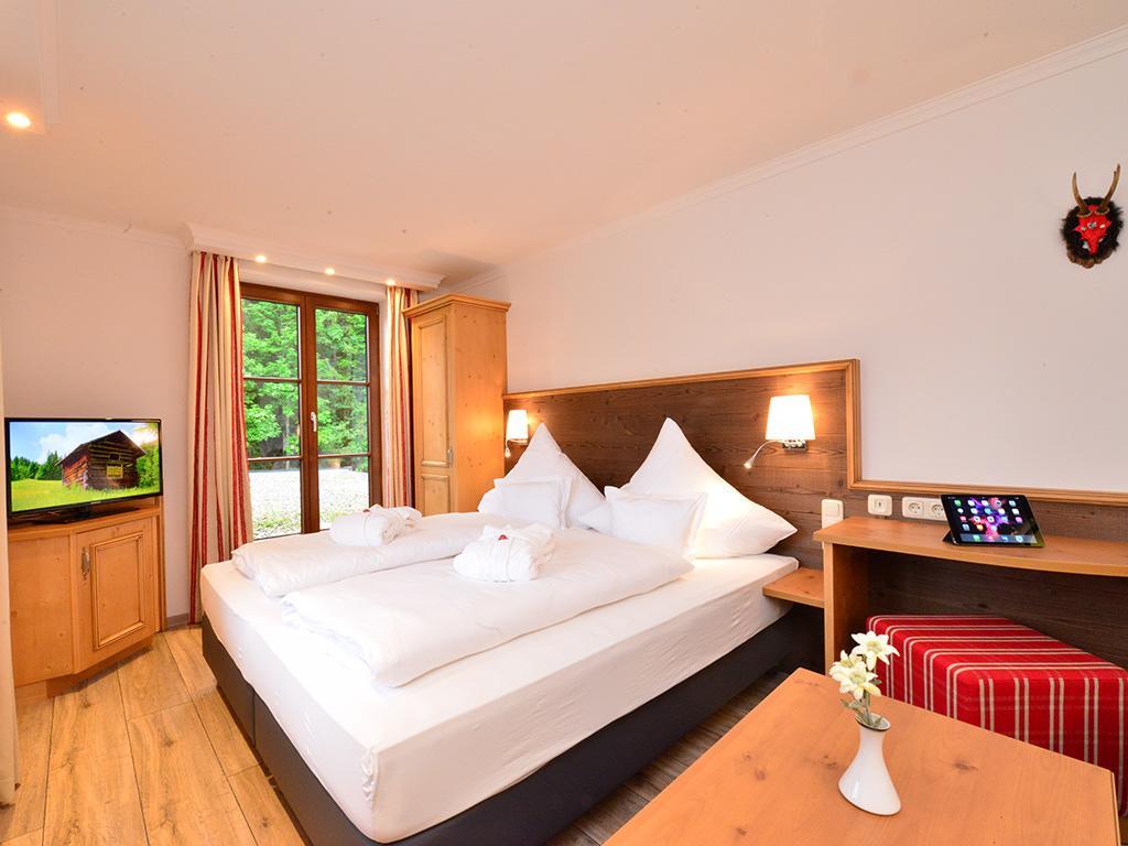 Hotel Wagner Riezlern Ngoại thất bức ảnh